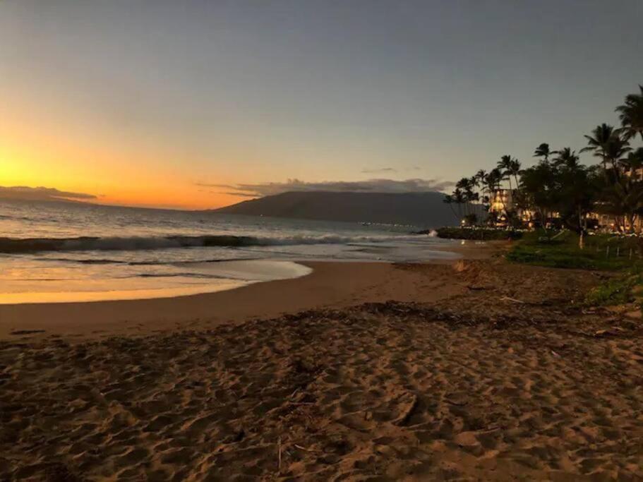 Unrivaled S Kihei Maui Location! Walk To It All! Exterior photo